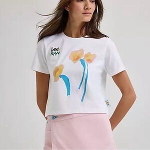LEE X RUOHAN WANG CROP FLOWER TEE